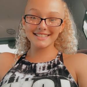 Meet your Posher, Amiah